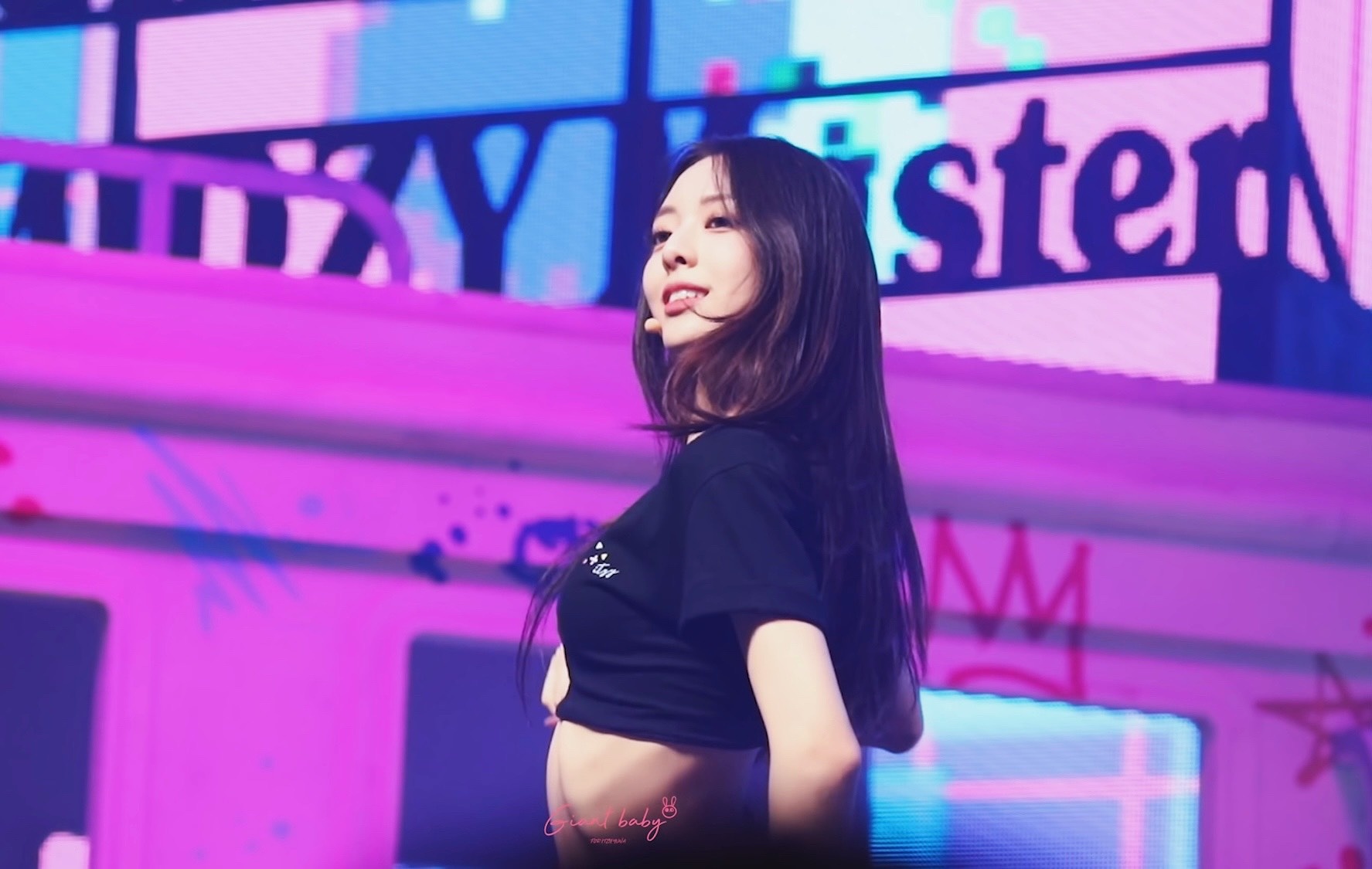 Nữ idol lộ thân hình gầy trơ xương  ảnh 6 Nu idol lo than hinh gay tro xuong anh 6