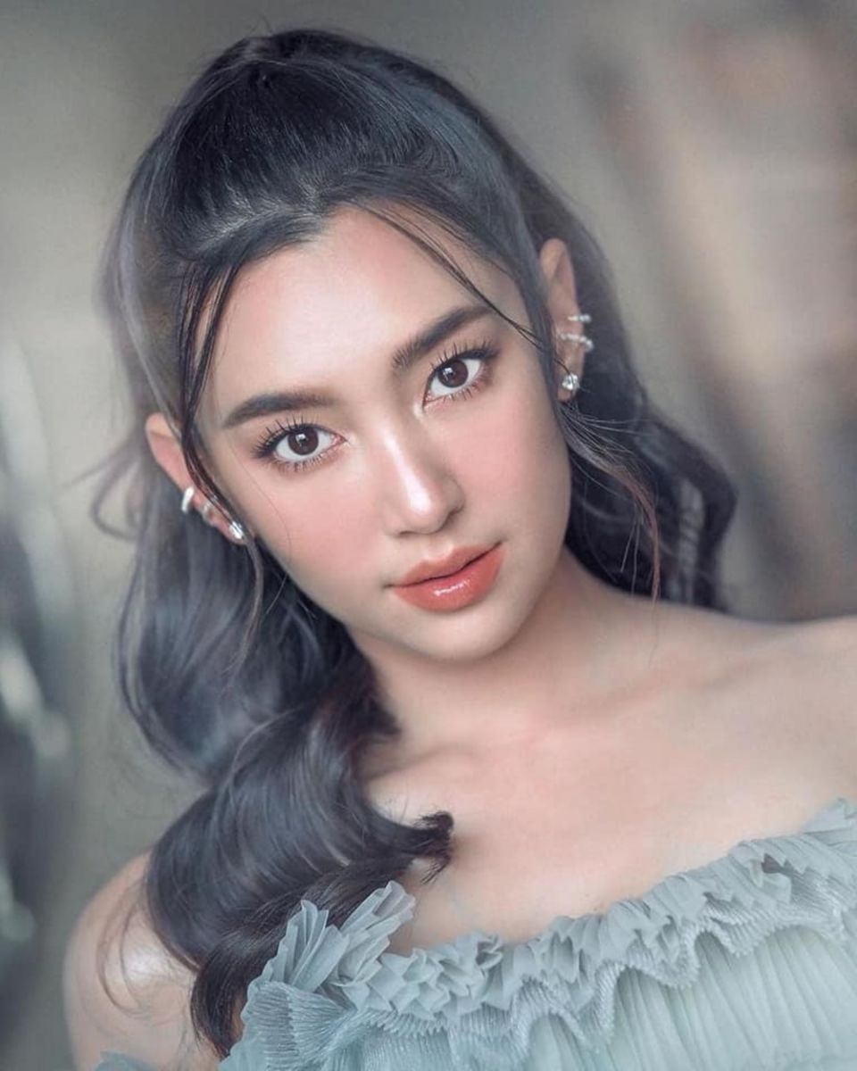 Những minh tinh có thu nhập cao nhất Thái Lan ảnh 17 Nhung minh tinh co thu nhap cao nhat Thai Lan anh 17