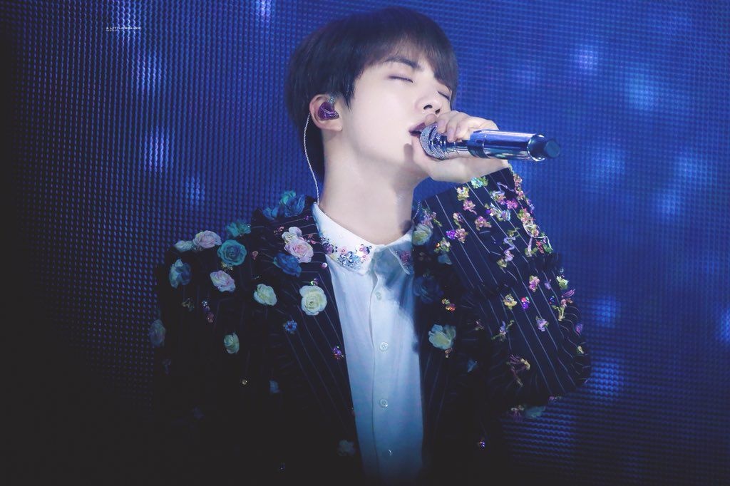 HYBE lam gi de duy tri suc hut cua BTS khi co thanh vien nhap ngu? anh 5