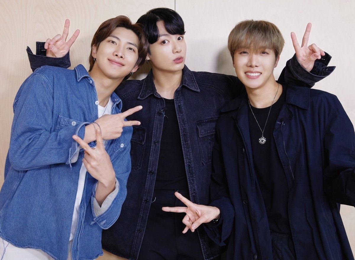 HYBE lam gi de duy tri suc hut cua BTS khi co thanh vien nhap ngu? anh 15