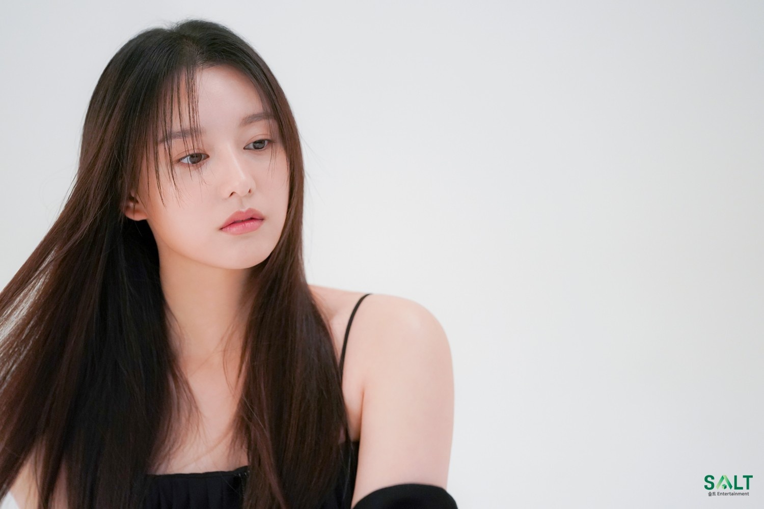 Kim Ji Won dot pha anh 2