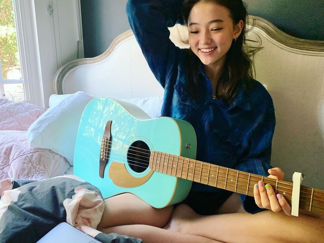 Tuoi day thi cua 'ban sao nhi Jennie' anh 8