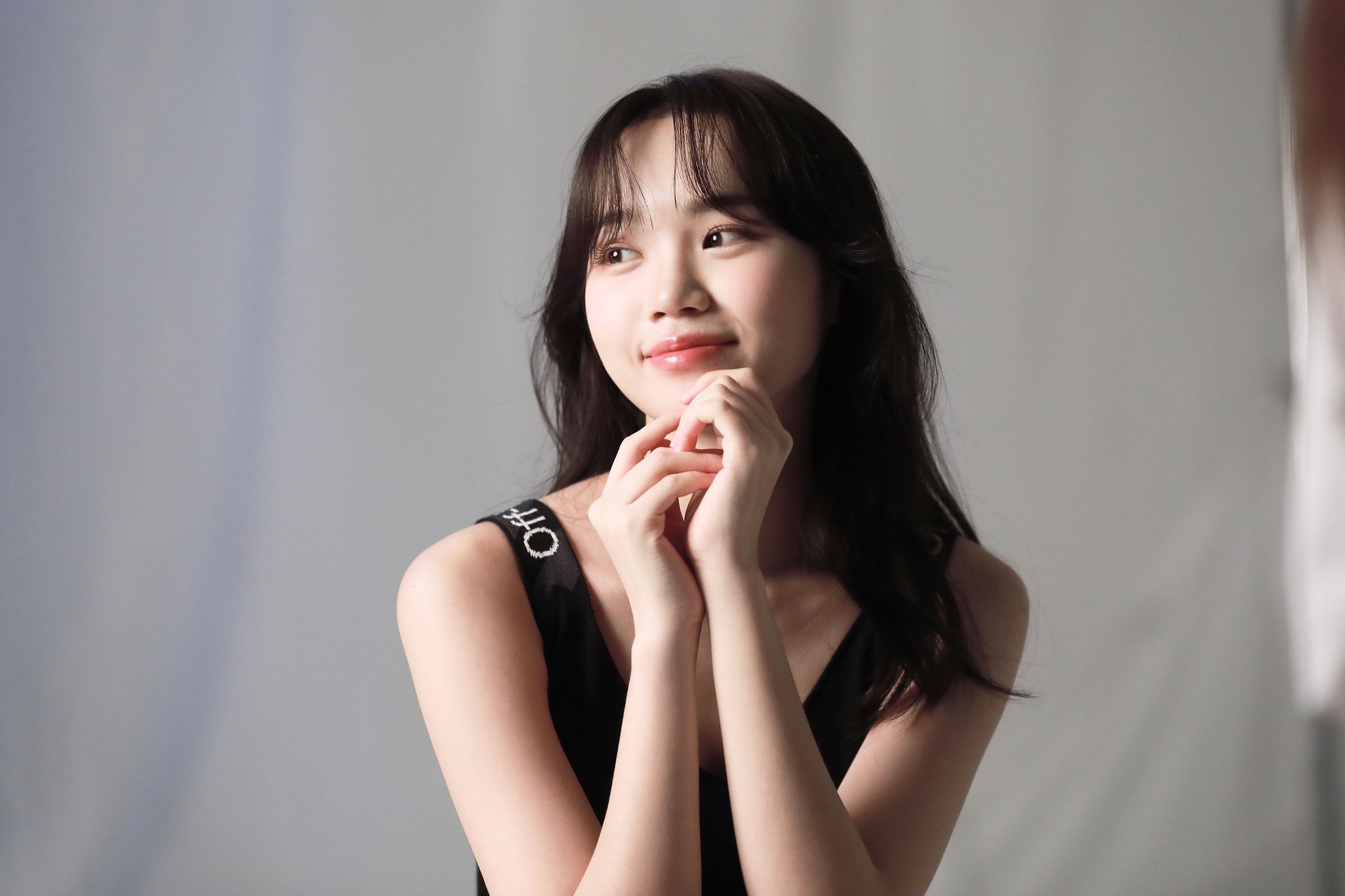 Thu linh quyen luc nhung kin tieng Le Sserafim anh 2