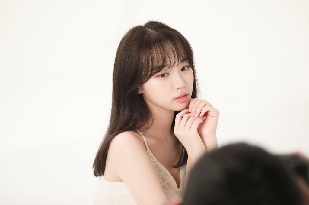 Thu linh quyen luc nhung kin tieng Le Sserafim anh 3