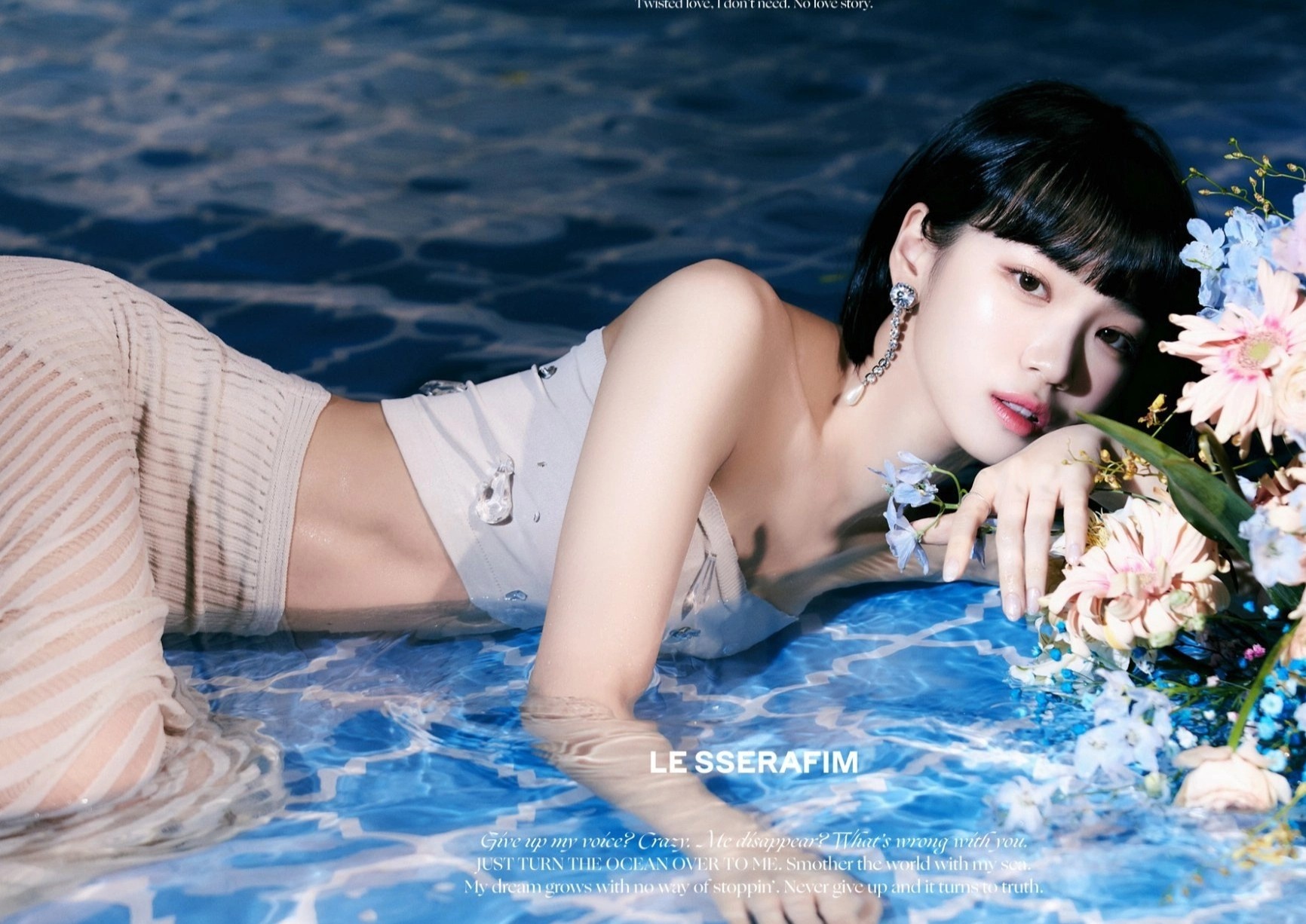 Co gai khong bi ghet trong nhom nhac thi phi hinh anh