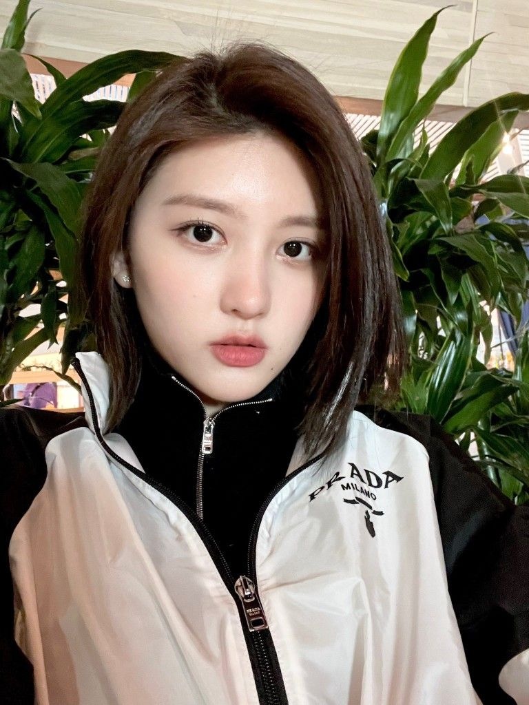 Dàn idol nữ thế hệ mới sở hữu khí chất diễn viên ảnh 5 Dan idol nu the he moi so huu khi chat dien vien anh 5