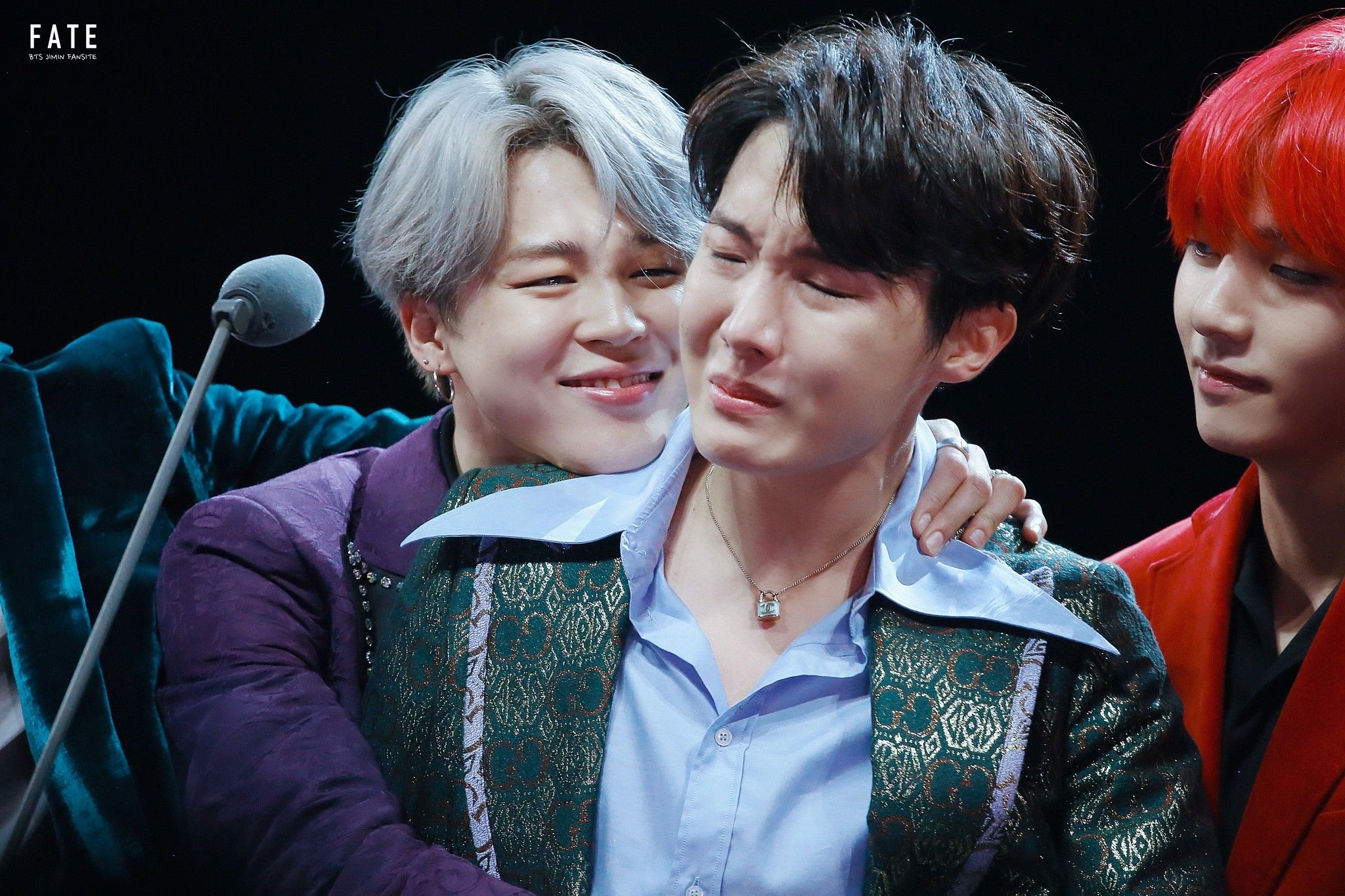 BTS tam tan ra trong 5 nam hinh anh