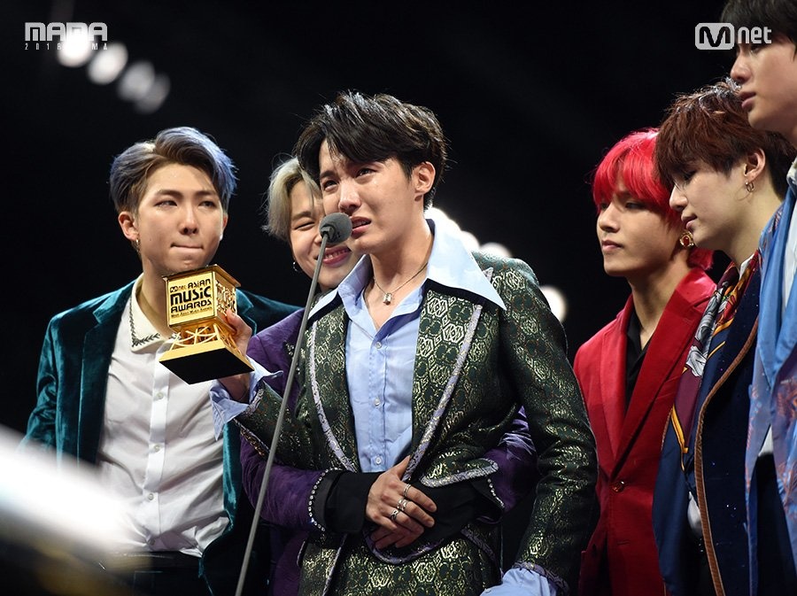 Hoạt động solo là điều tất yếu để BTS tồn tại lâu dài ảnh 9 Hoat dong solo la dieu tat yeu de BTS ton tai lau dai anh 9