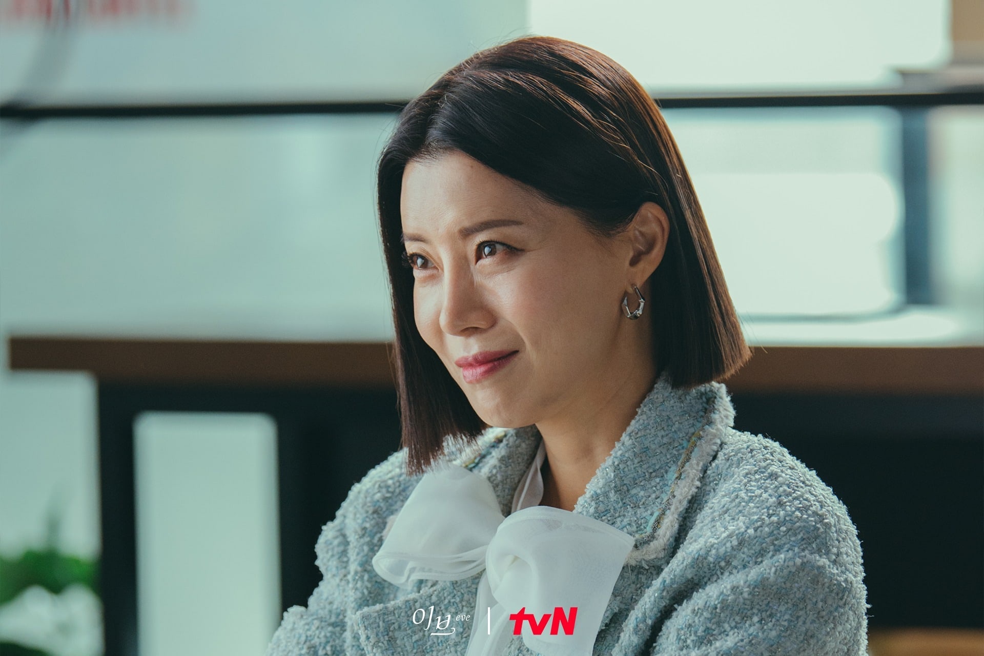 Doi thu lan at ‘dien nu’ Seo Ye Ji trong phim moi anh 5