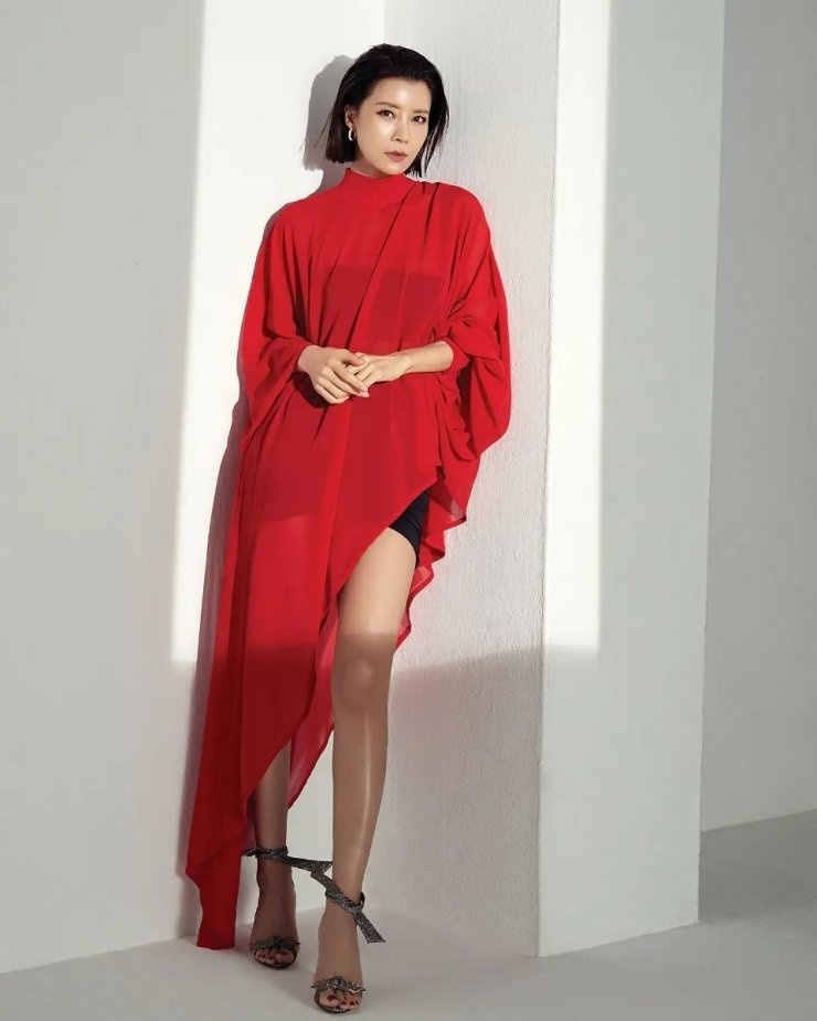 Đối thủ lấn át ‘điên nữ’ Seo Ye Ji trong phim mới ảnh 11 Doi thu lan at ‘dien nu’ Seo Ye Ji trong phim moi anh 11