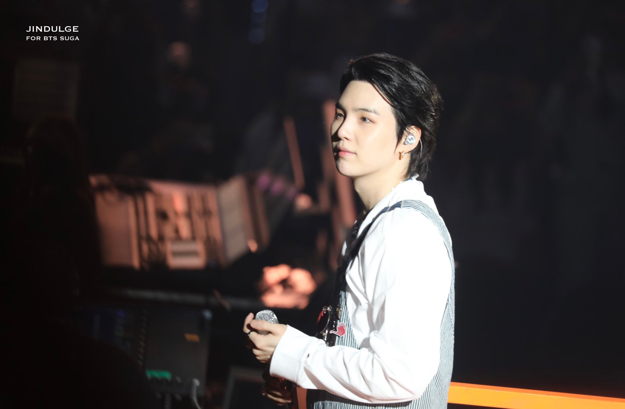 Từ cậu bé nghèo trở thành rapper – nhà sản xuất nổi tiếng thế giới ảnh 7 Tu cau be ngheo tro thanh rapper – nha san xuat noi tieng the gioi anh 7