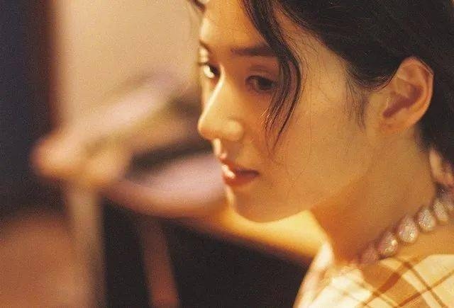 Mỹ nhân lắm thị phi đối đầu với Suzy trong 'Anna' là ai? ảnh 11 My nhan lam thi phi doi dau voi Suzy trong 'Anna' la ai? anh 11