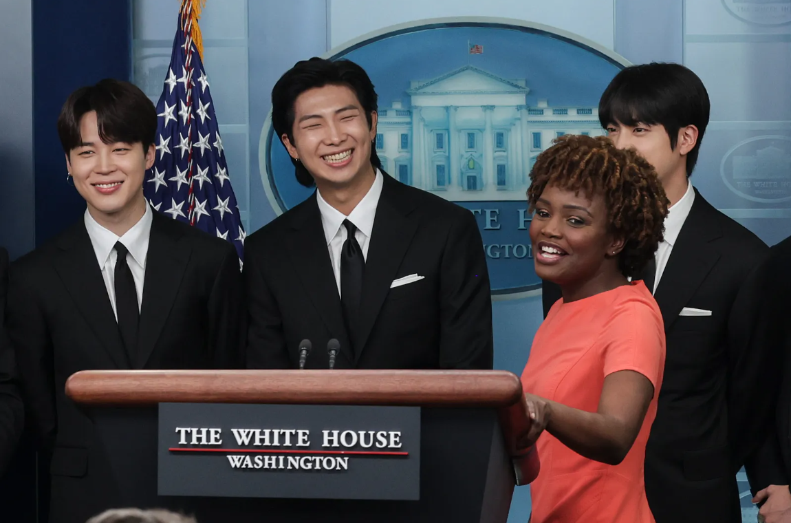 Gánh nặng với trưởng nhóm Kpop ảnh 8 Ganh nang voi truong nhom Kpop anh 8