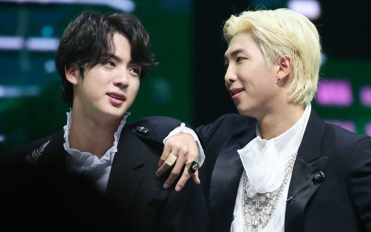 Tu idol bi gan mac bat tai den giong ca noi tieng toan cau anh 15