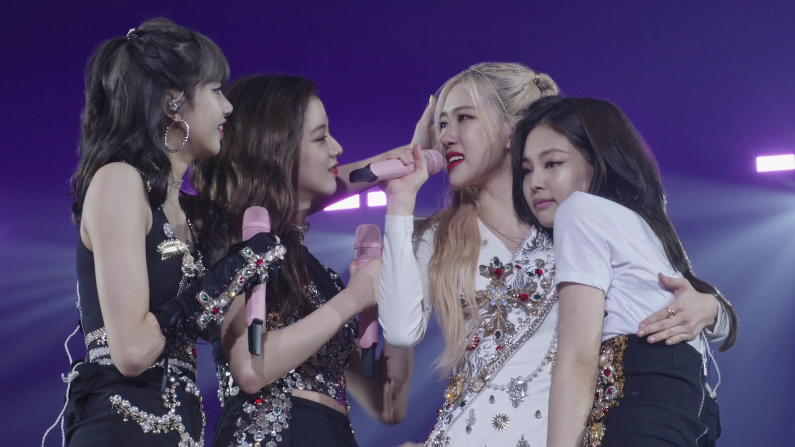 Tinh trang dang bao dong o Kpop anh 2