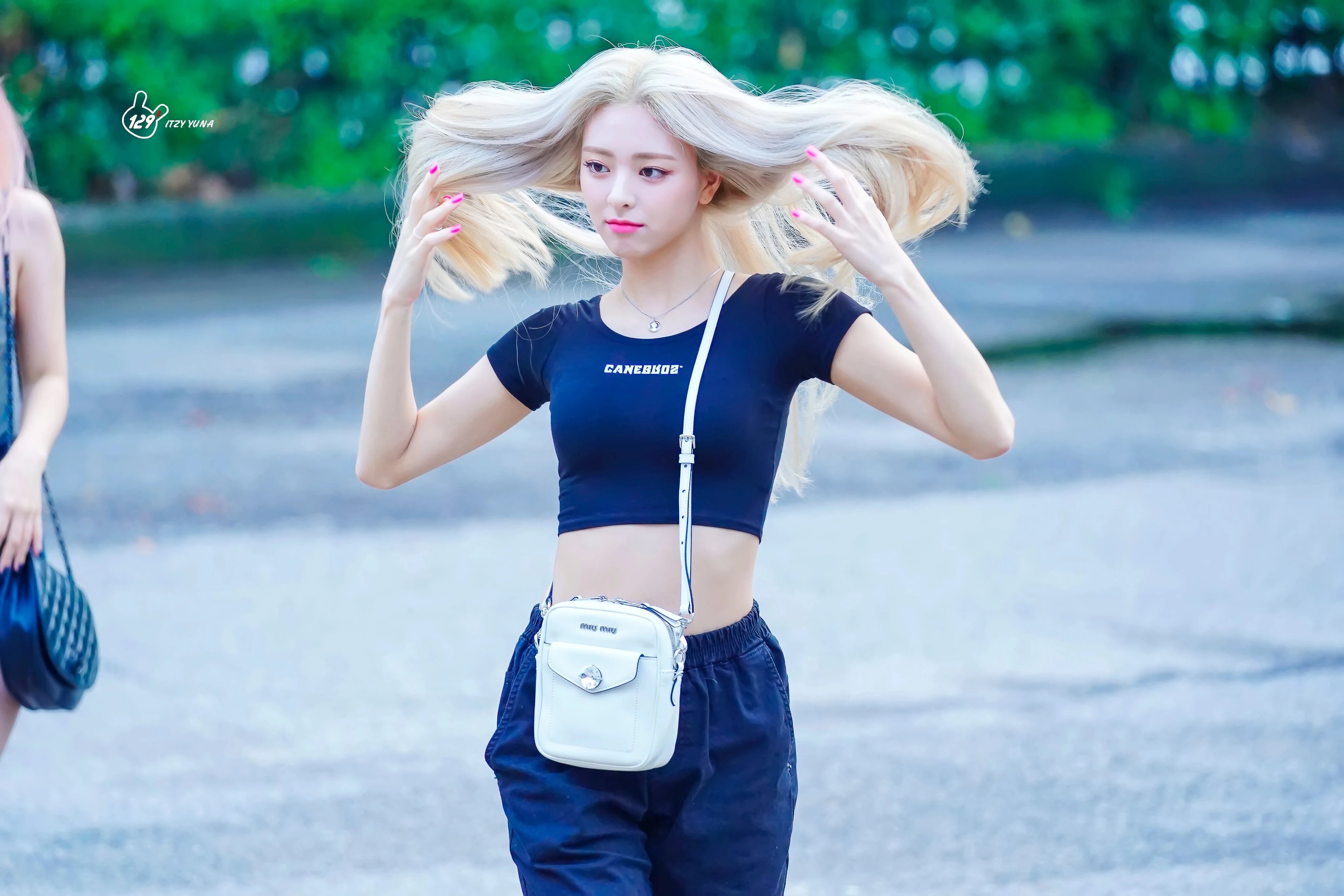 Dang sau anh hao quang cua nhung than tuong nho tuoi anh 10