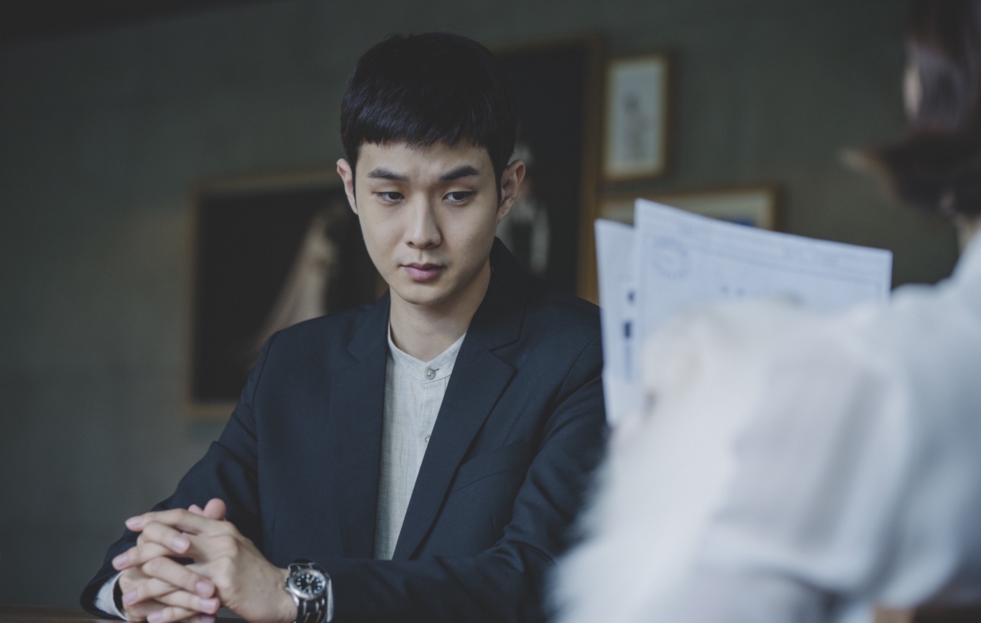 Hoi ban than toan sao quyen luc cua V (BTS) anh 6