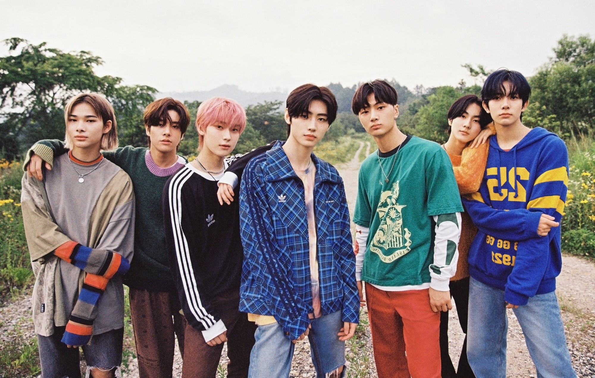 su canh tranh noi bo o Kpop anh 4