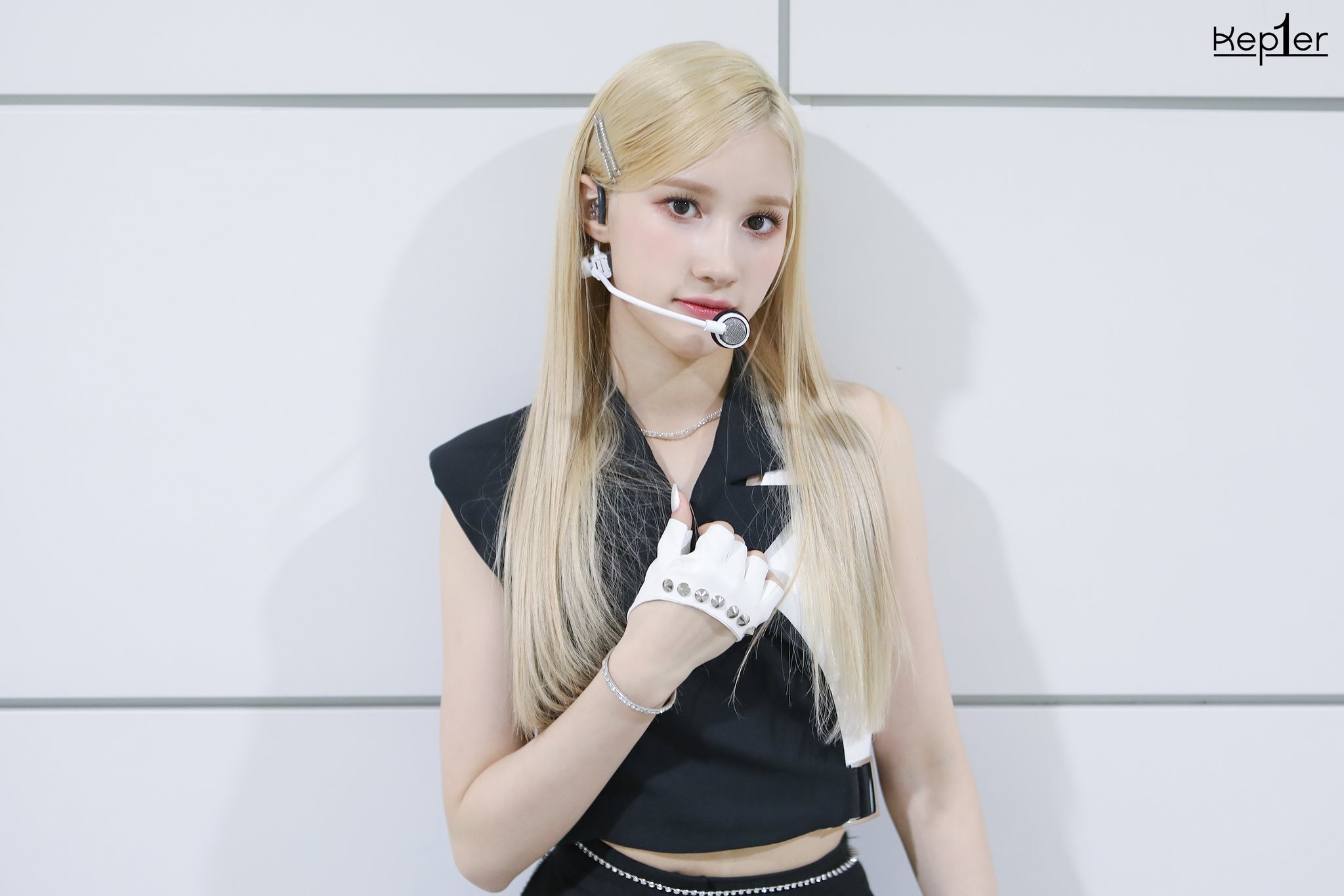 Nhung bong hong lai the he moi Kpop anh 8