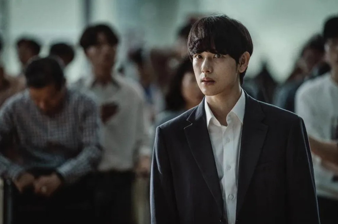 Vai phan dien Emergency Declaration anh 3