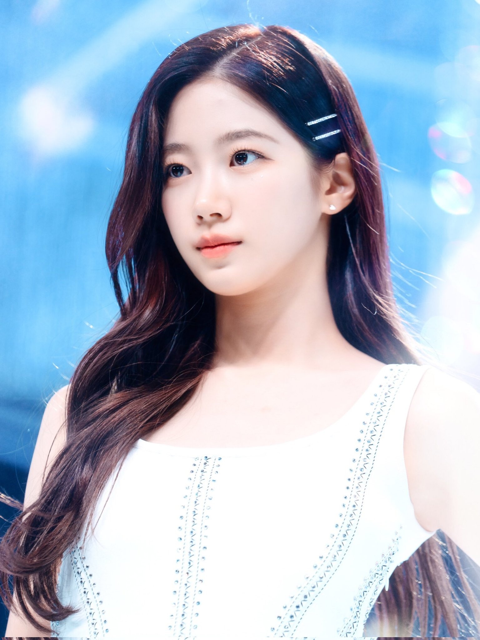 At chu bai Le Sserafim anh 16