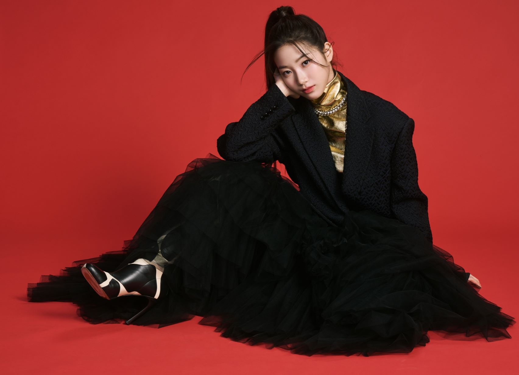 At chu bai Le Sserafim anh 2