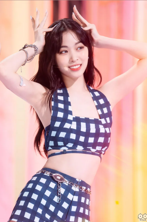 idol gen 4 noi tieng anh 18