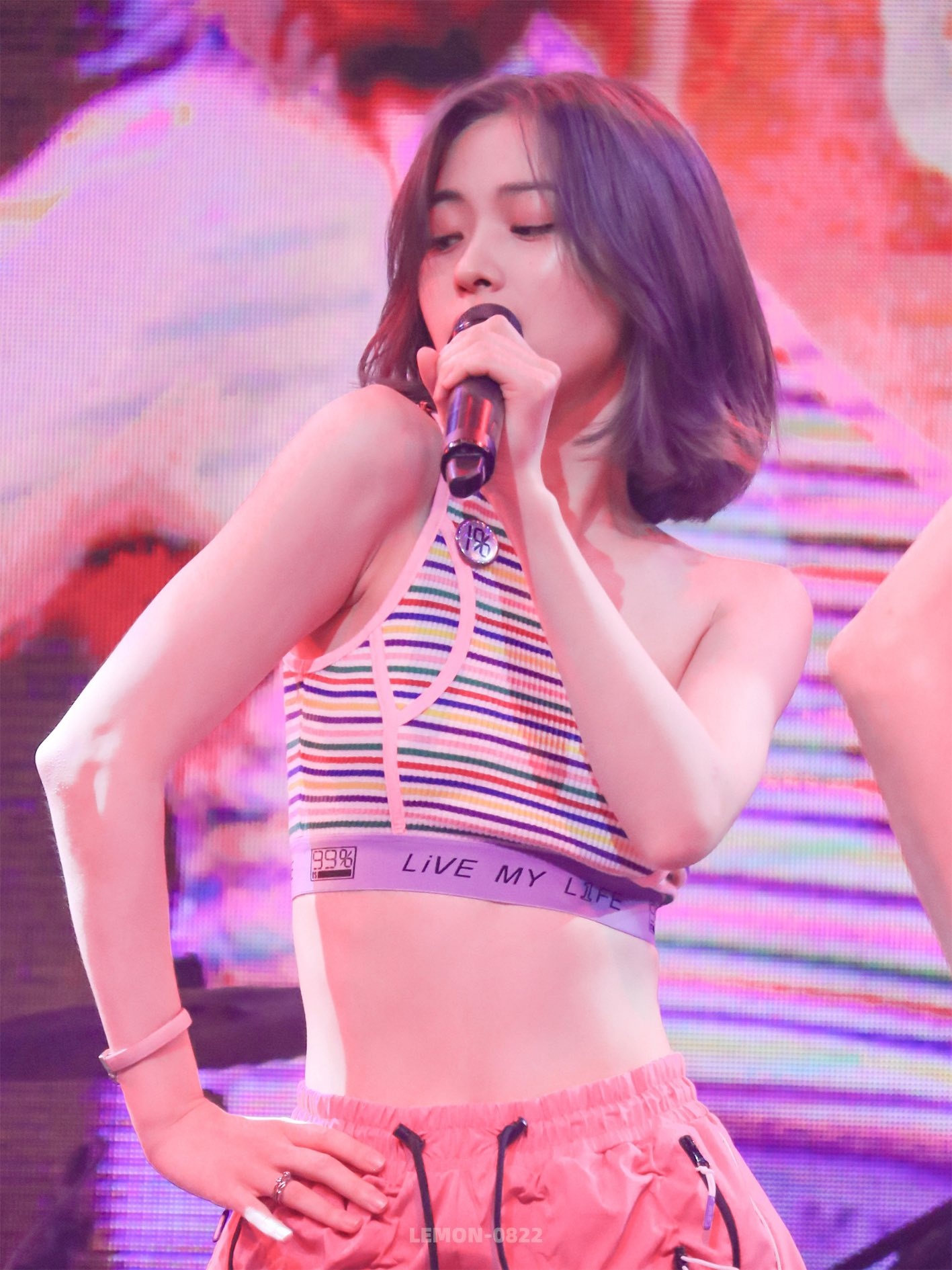 idol gen 4 noi tieng anh 19