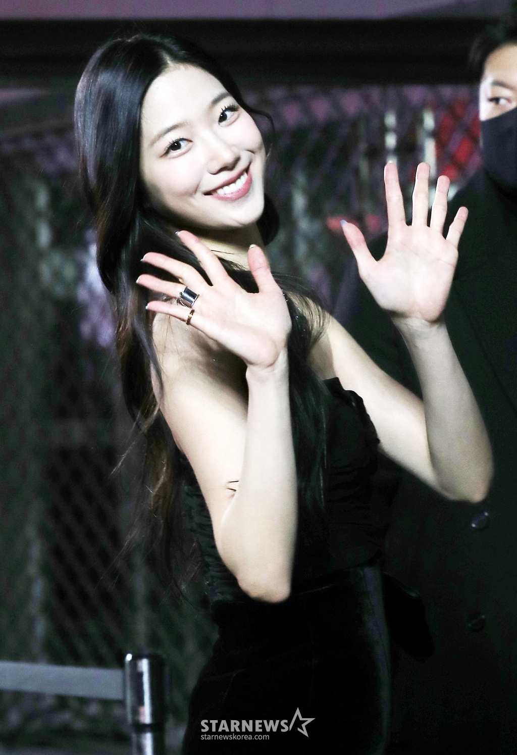 NewJeans tren tham do anh 14