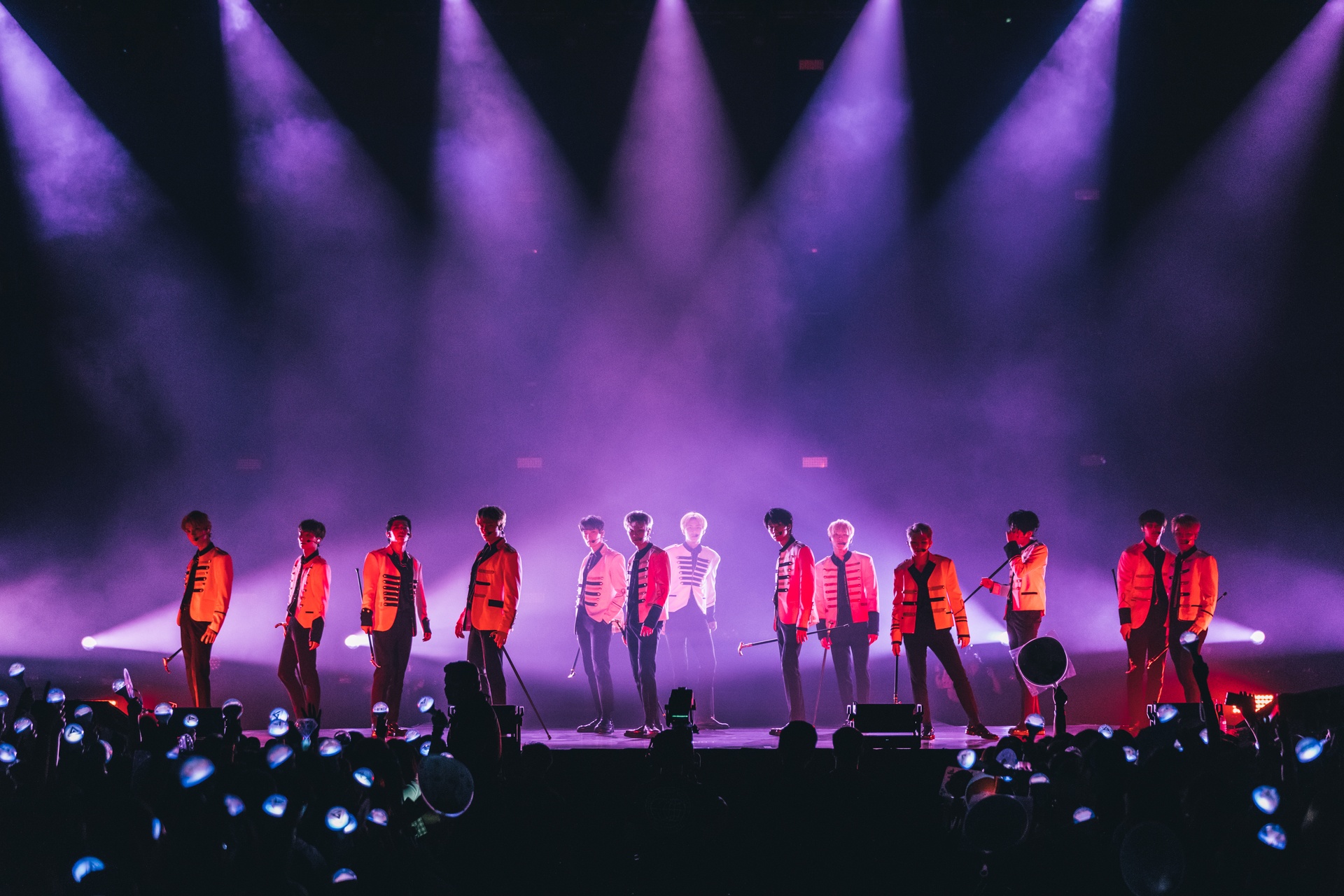 HYBE dan dau Kpop anh 6