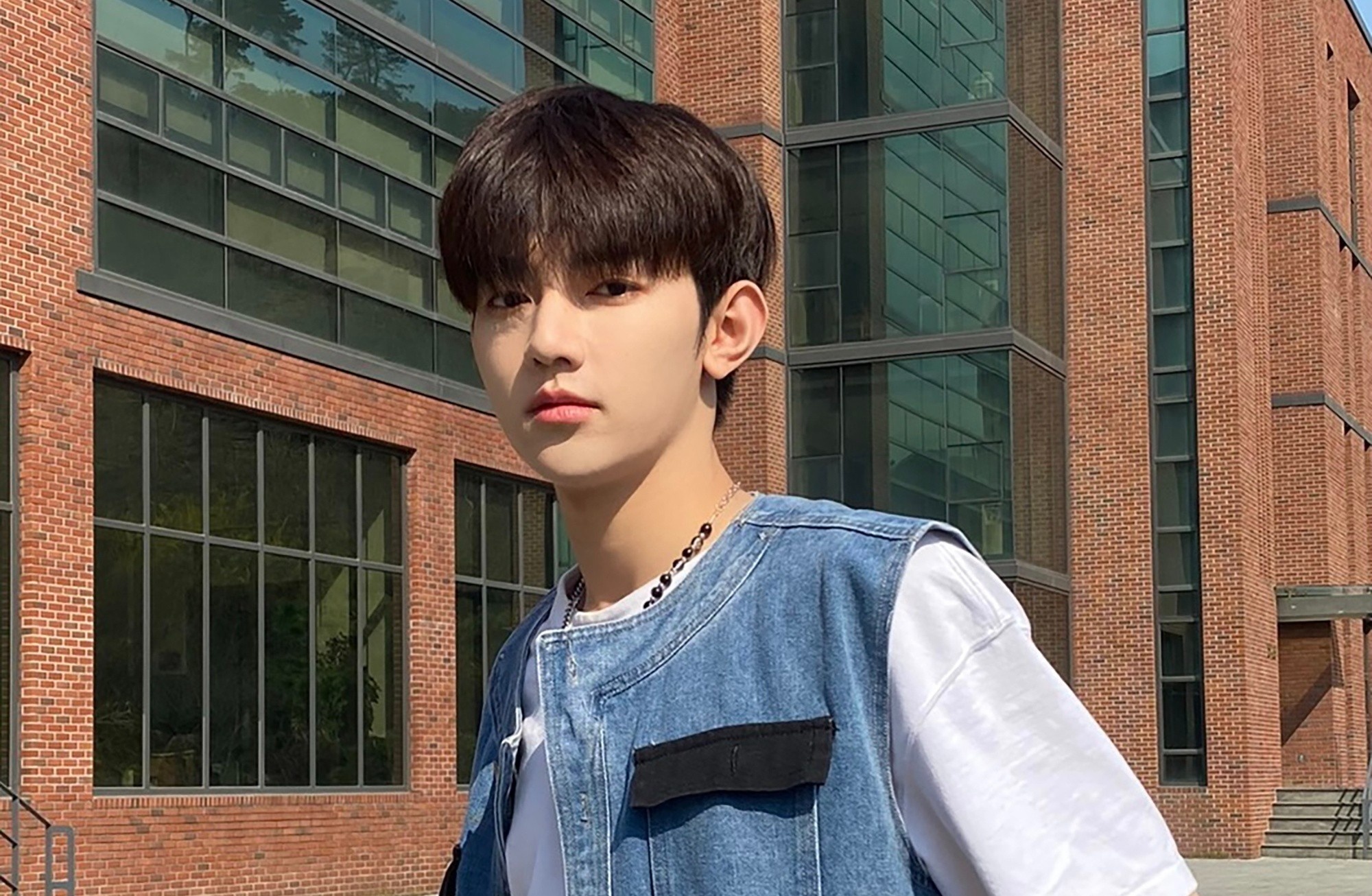 Quan quan ngoai quoc dau tien trong lich su show song con cua Mnet hinh anh