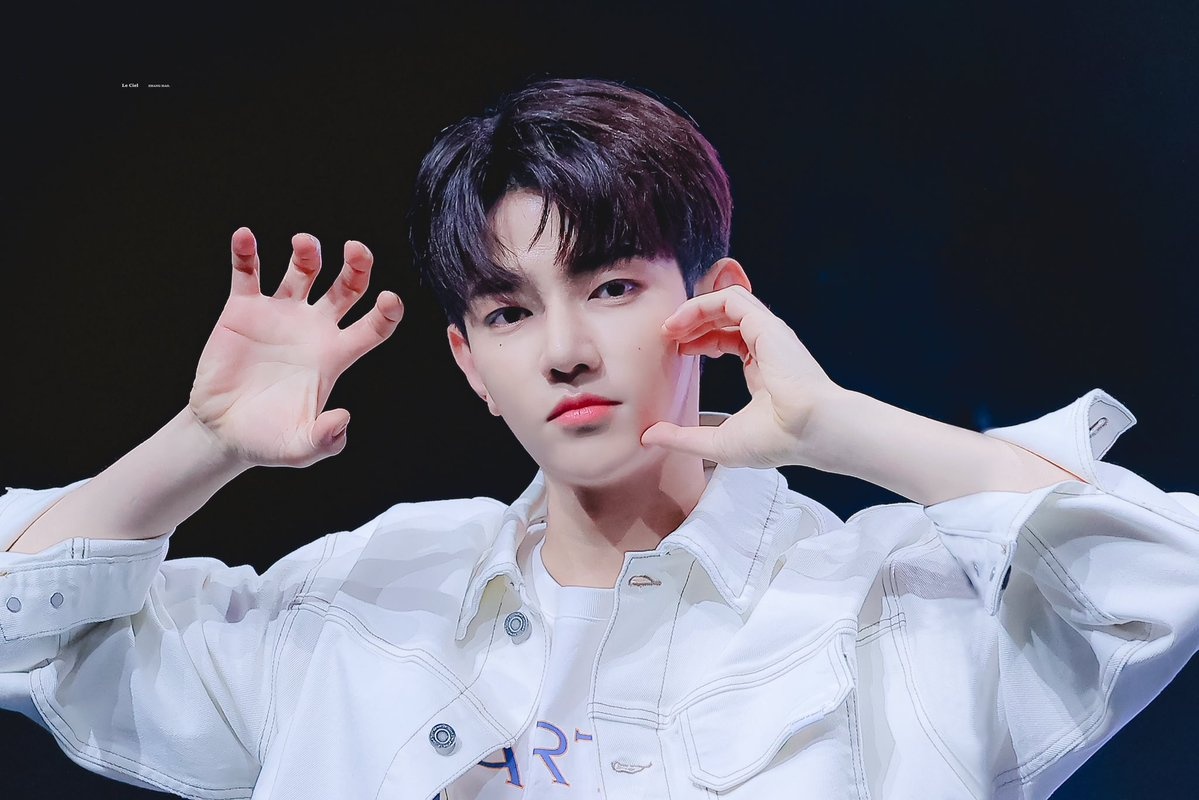 center ngoại quốc đầu tiên ảnh 7 center ngoai quoc dau tien anh 7