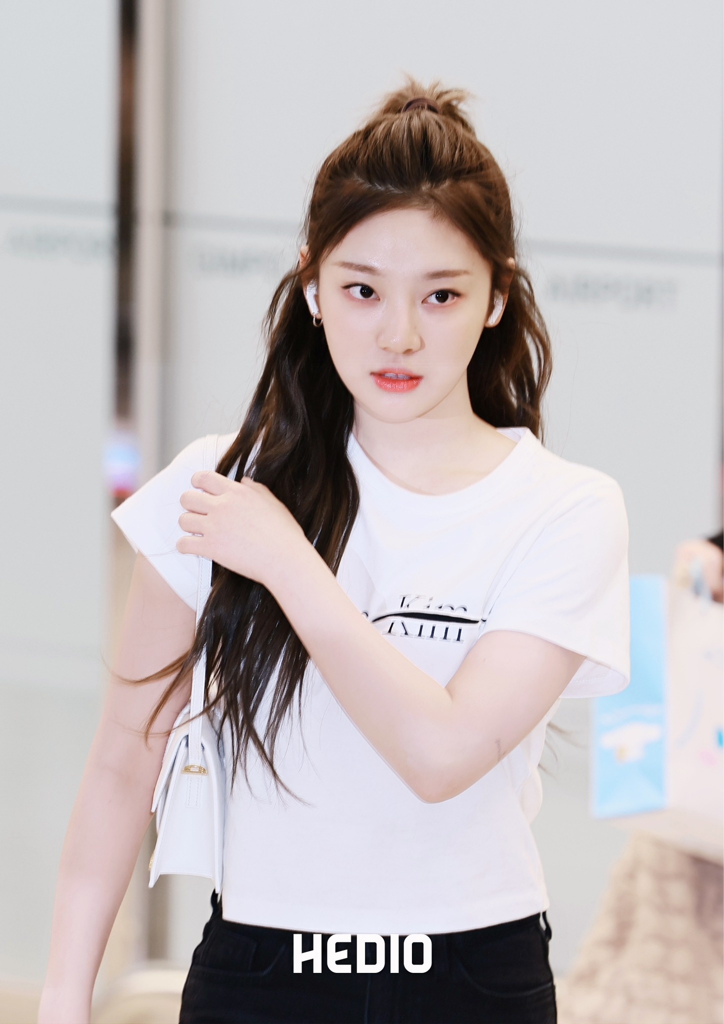 nhan sac Ningning anh 15