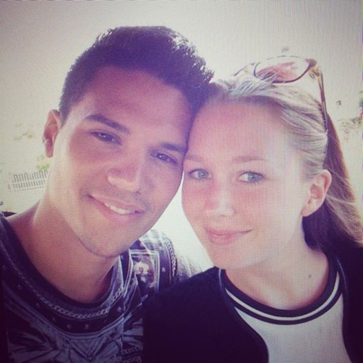 Gia dinh hanh phuc cua thu mon Philippines anh 5