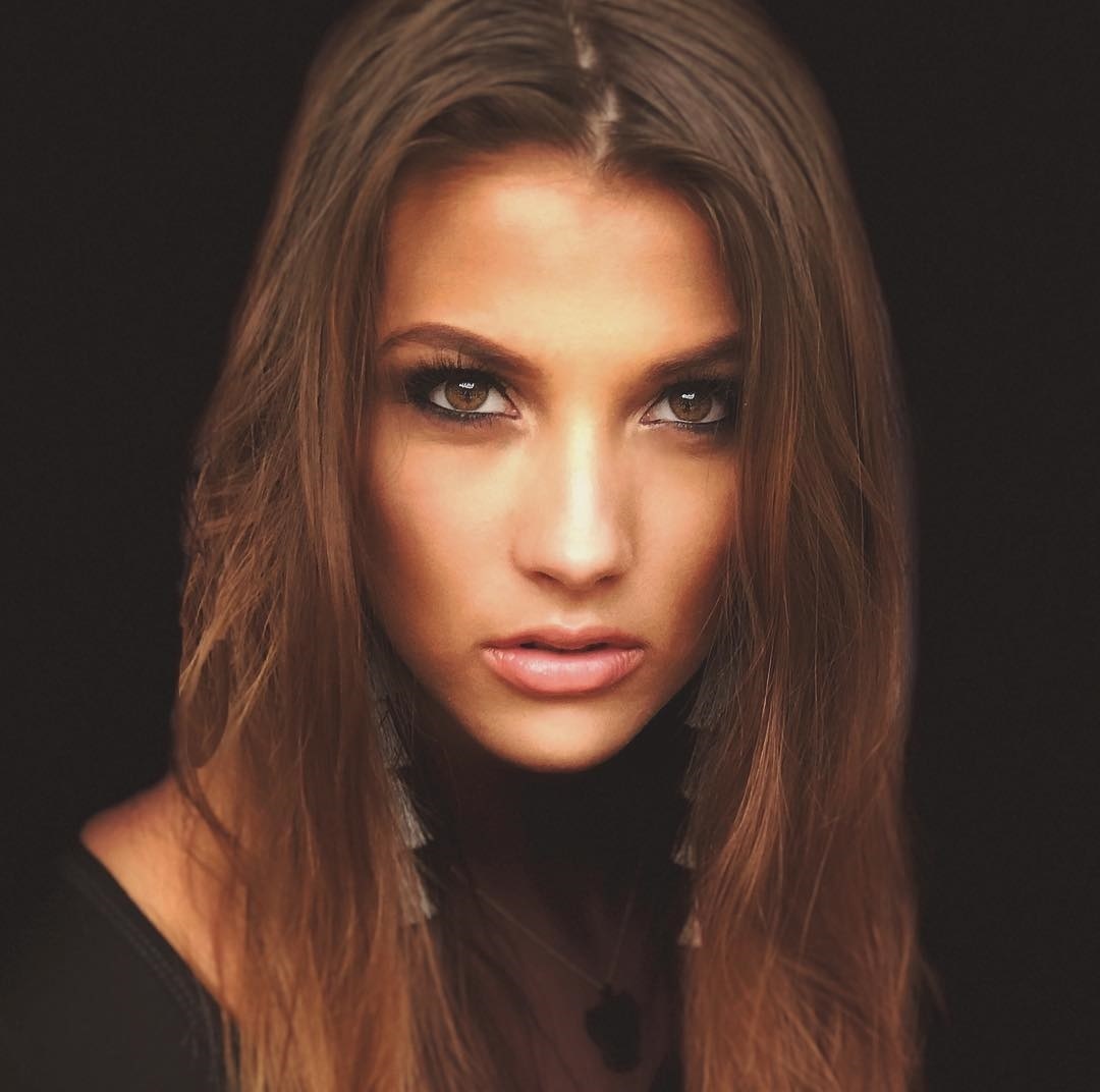 9X khung hoang tinh than voi cuoc thi nhan sac anh 1