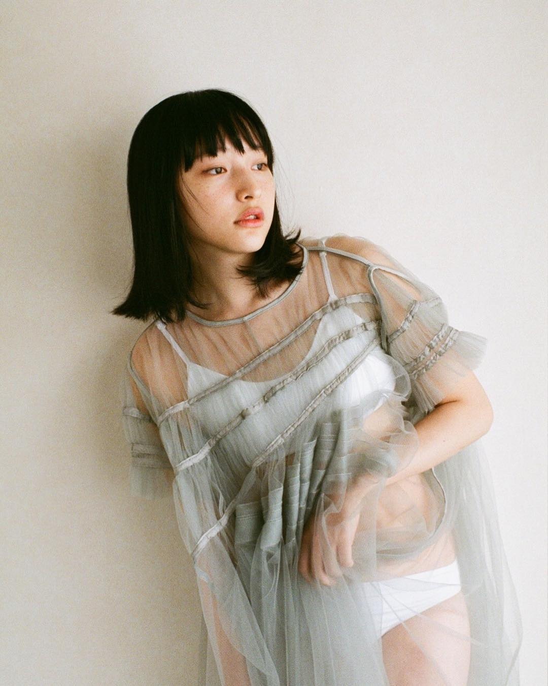 Hot girl 9X Hong Kong duoc de cu Nu dien vien xuat sac anh 15