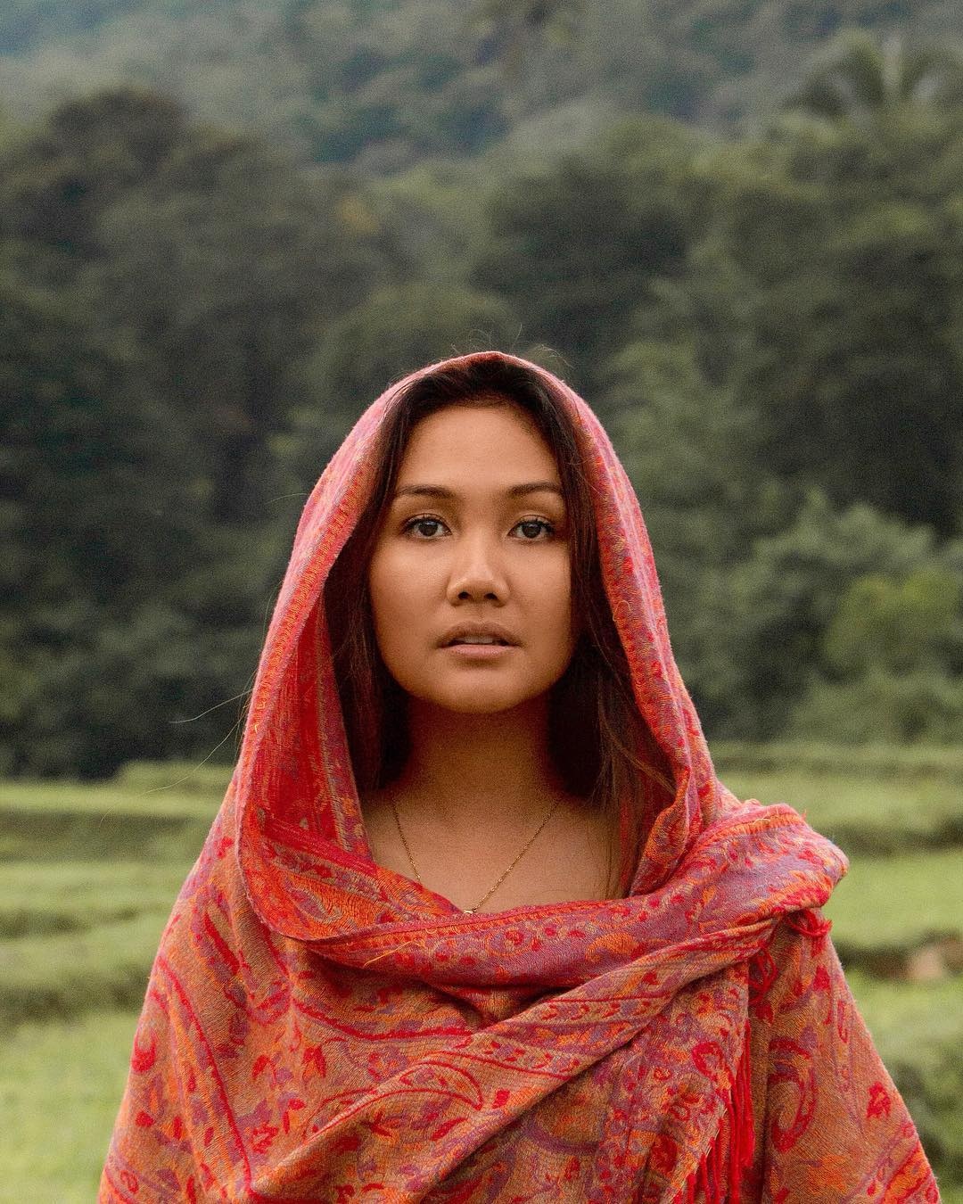 co gai Philippines co ve ngoai giong H'Hen Nie anh 6