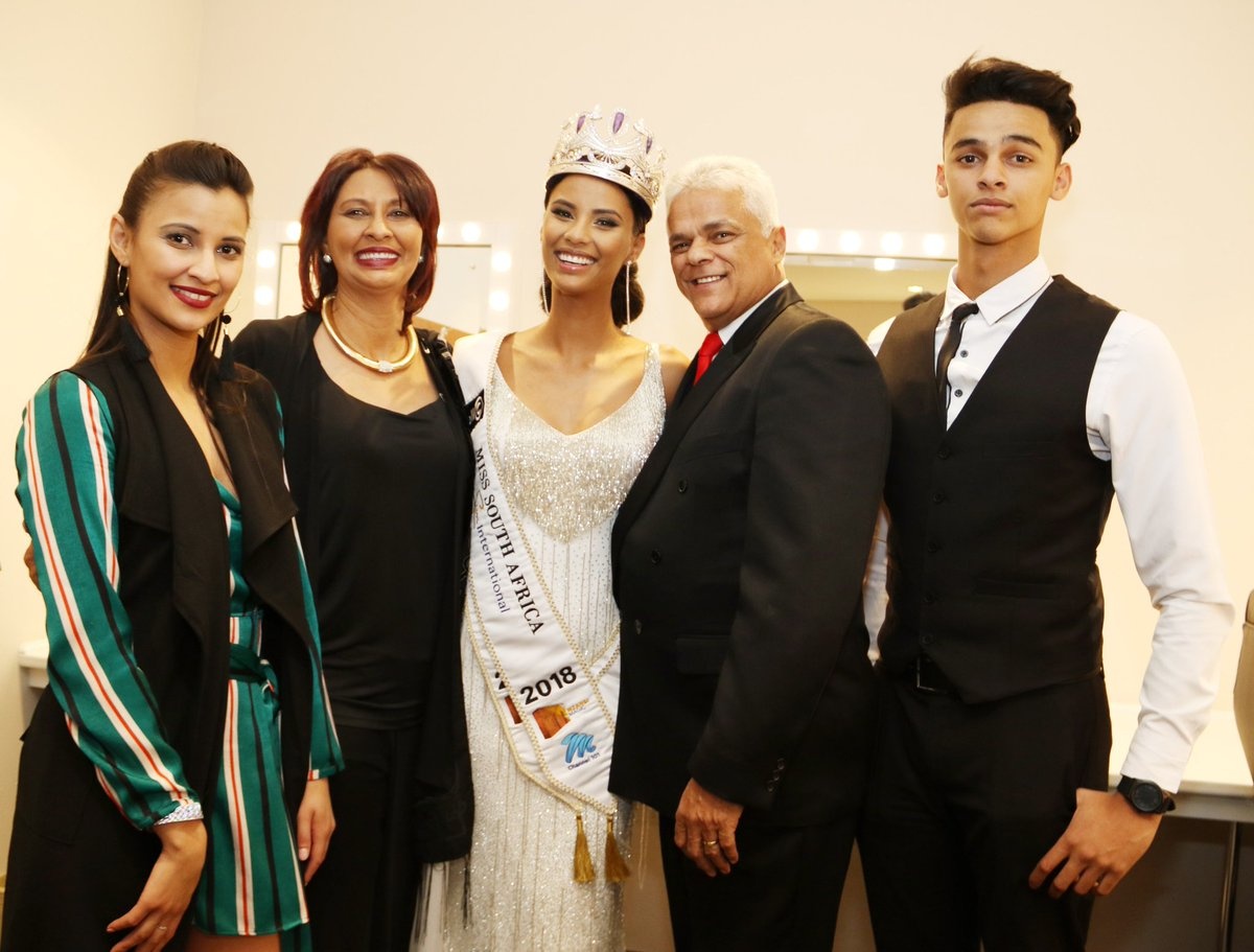 em trai a hau 1 hoa hau hoan vu anh 6