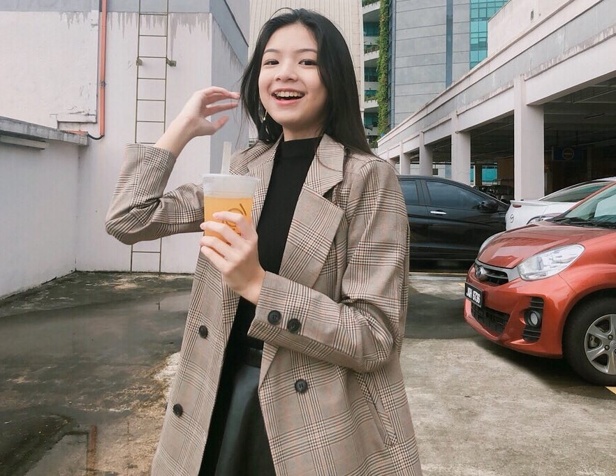 Ngoi sao mang 15 tuoi noi tieng tai Malaysia hinh anh