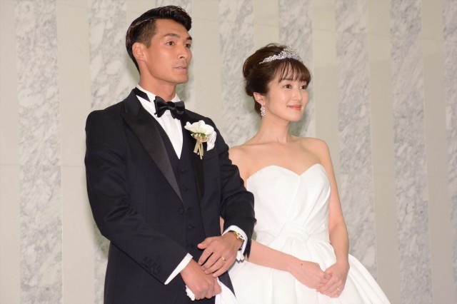 Người vợ xinh đẹp của hậu vệ Nhật Bản ảnh 1 Nguoi vo xinh dep cua hau ve Nhat Ban anh 1