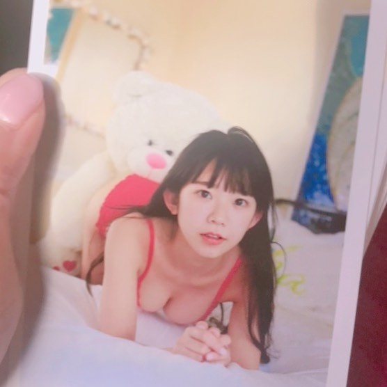 Hot girl 23 tuoi co guong mat nhu hoc sinh anh 5