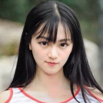 4 hot girl noi tieng chau A sinh nam 1995 anh 14