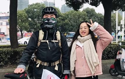 Nam sinh dap xe hon 500 km qua 6 thanh pho de ve que an Tet hinh anh