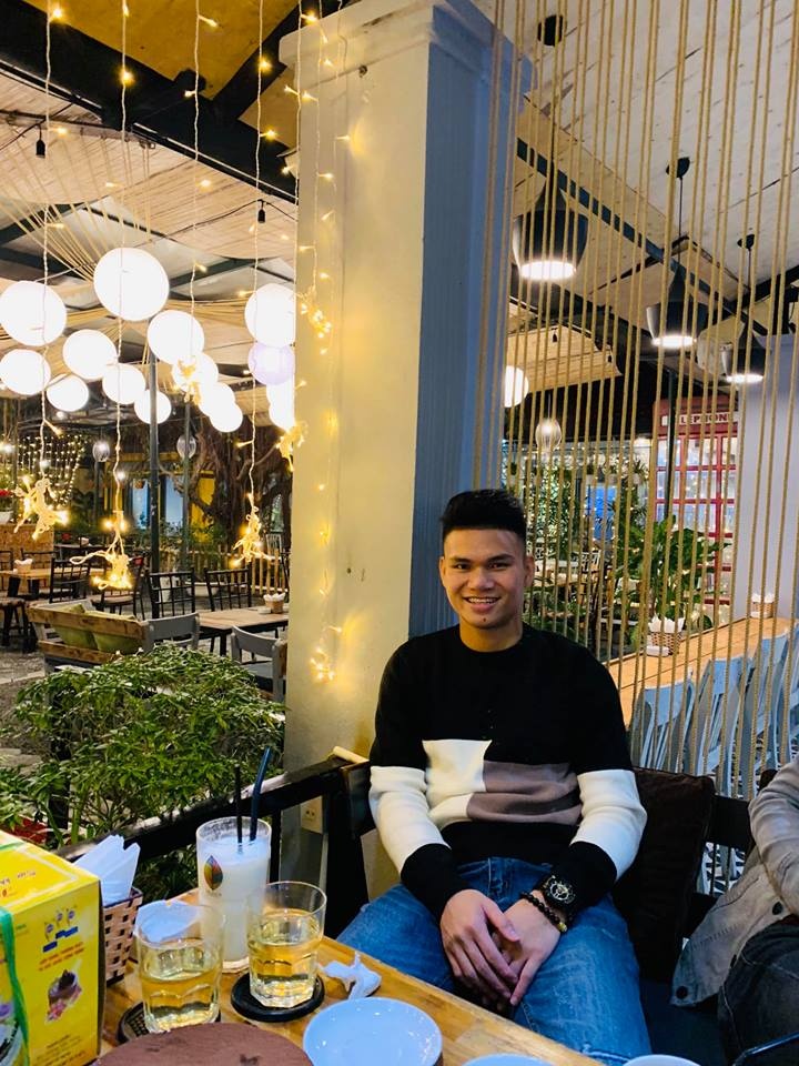 ban gai tin don cua cau thu xuan manh anh 1