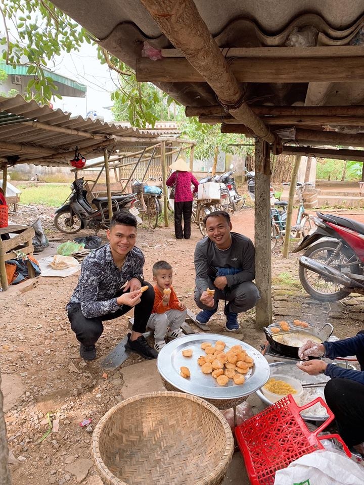 ban gai tin don cua cau thu xuan manh anh 11