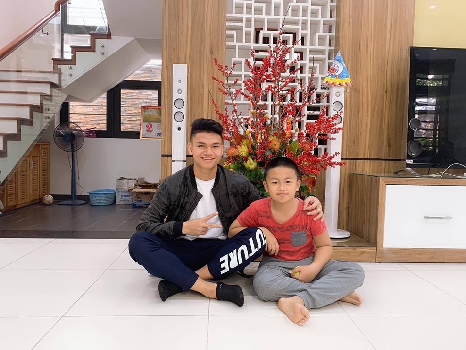 ban gai tin don cua cau thu xuan manh anh 12