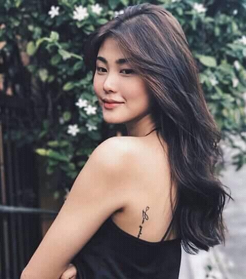 co gai dang hinh ky niem du ban trai da mat anh 2