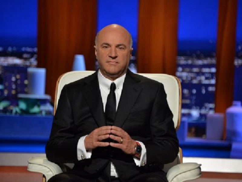 Trieu phu Canada chi ra 3 thu chung ta dang chi tieu lang phi hinh anh