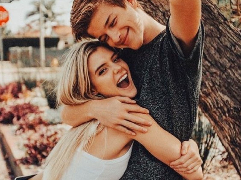 Muon hanh phuc dai lau, hay tang nhau mon qua 'thoi gian' hinh anh