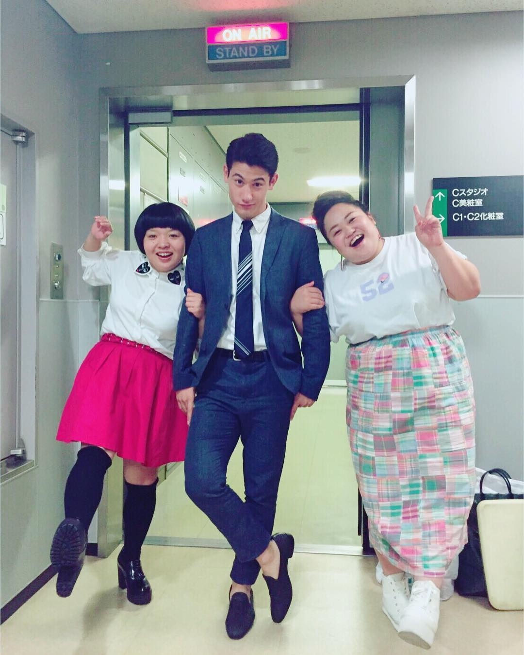 Phong vien Nhat Ban dep trai tai tac nghiep tai Ha Noi anh 9